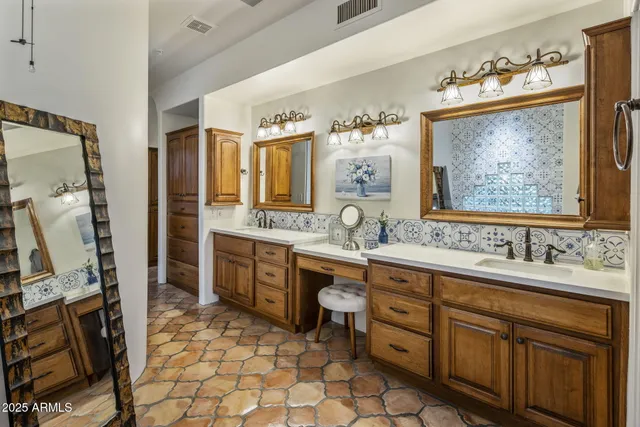 $2,495,000 | 8400 East Dixileta Drive, Unit 147, Scottsdale, AZ 85266