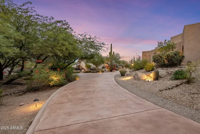 $2,495,000 | 8400 East Dixileta Drive, Unit 147, Scottsdale, AZ 85266
