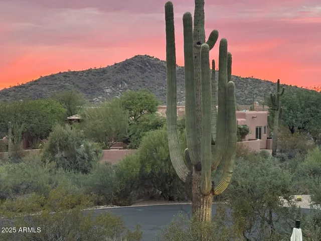$2,495,000 | 8400 East Dixileta Drive, Unit 147, Scottsdale, AZ 85266