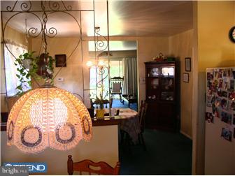 3422 Primrose Road Philadelphia, PA 19114 - Photo 2 of 9 Dining Room