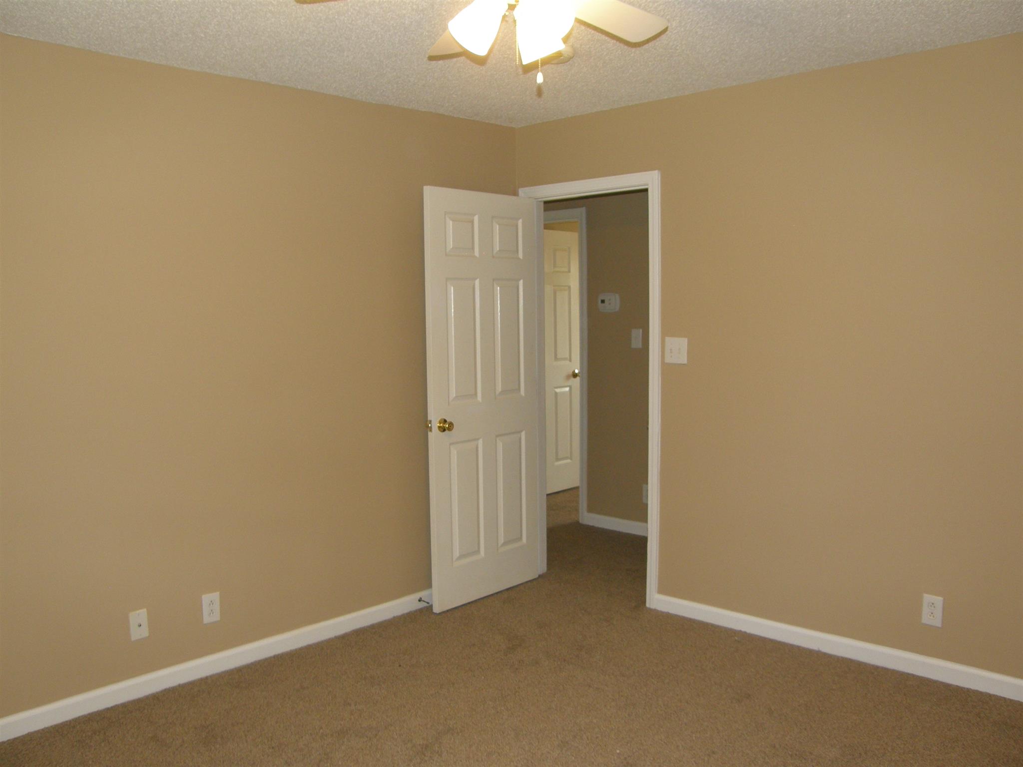 1051 Shadow Ridge Avenue Oak Grove, KY 42262 - Photo 13 of 20 an empty room with a bathroom