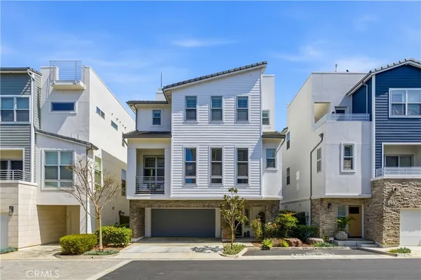 $1,699,000 | 2112 Tidewater Circle, Costa Mesa, CA 92627
