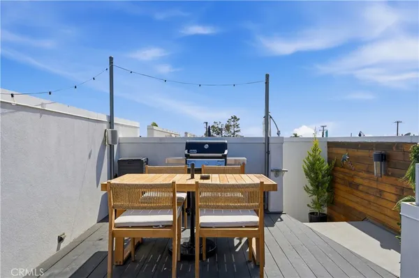 $1,699,000 | 2112 Tidewater Circle, Costa Mesa, CA 92627