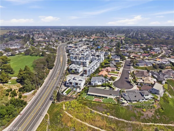 $1,699,000 | 2112 Tidewater Circle, Costa Mesa, CA 92627