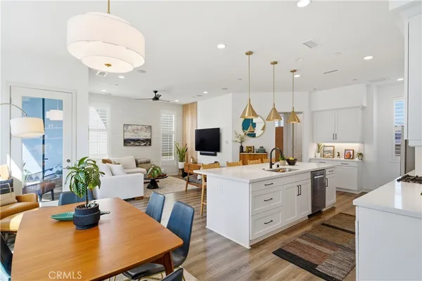 $1,699,000 | 2112 Tidewater Circle, Costa Mesa, CA 92627