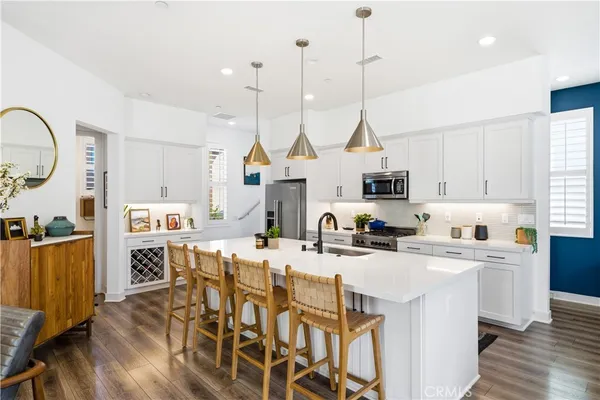 $1,699,000 | 2112 Tidewater Circle, Costa Mesa, CA 92627
