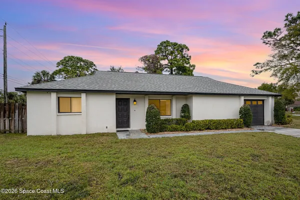 $2,450 | 696 Las Palmas Way, Melbourne, FL 32940