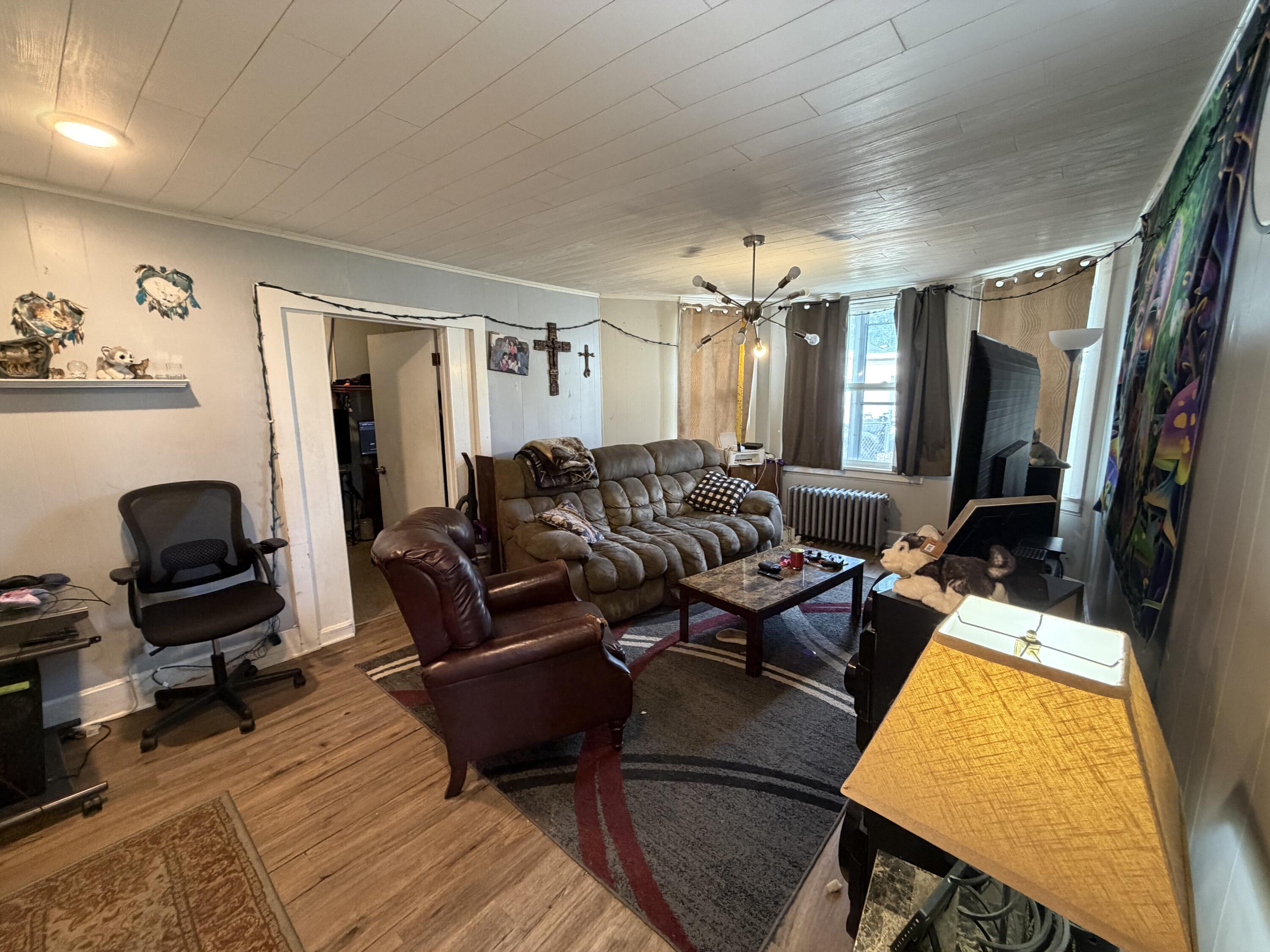 1606 20th Street Two Rivers, WI 54241 - Photo 8 of 27 Living Room