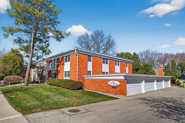 $270,000 | 4514 Hammersley Road, Unit 5, Madison, WI 53711