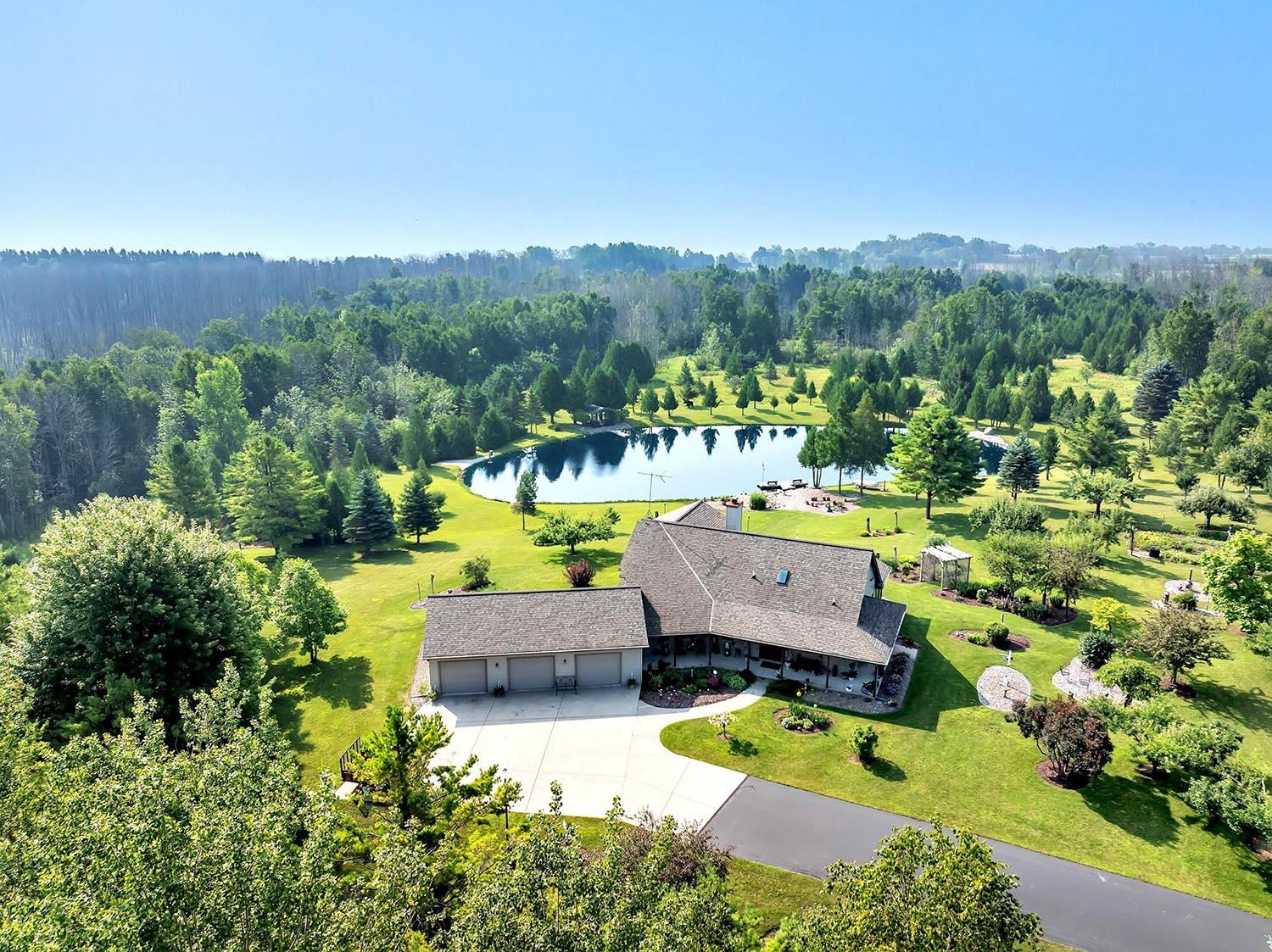 E6023 10th Road Algoma, WI 54201 - Photo 1 of 53