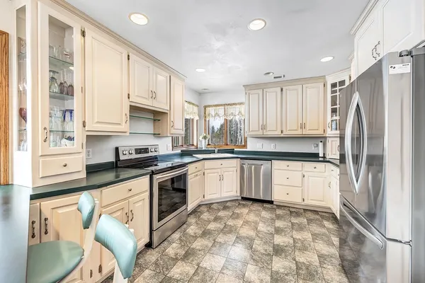 $849,900 | E6023 10th Road, Algoma, WI 54201