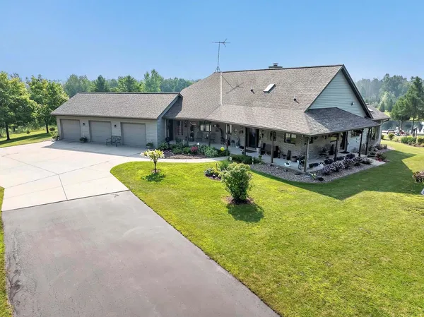 $849,900 | E6023 10th Road, Algoma, WI 54201