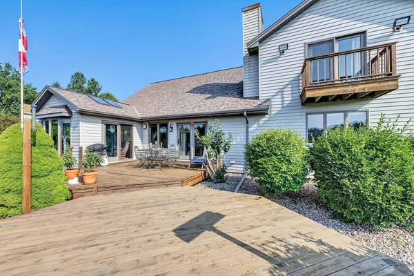 $849,900 | E6023 10th Road, Algoma, WI 54201