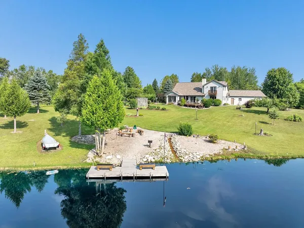 $849,900 | E6023 10th Road, Algoma, WI 54201