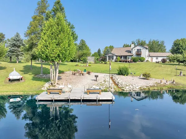 $849,900 | E6023 10th Road, Algoma, WI 54201