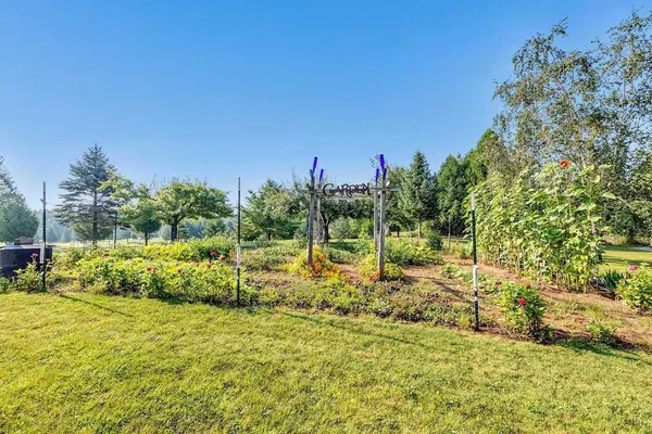 $849,900 | E6023 10th Road, Algoma, WI 54201