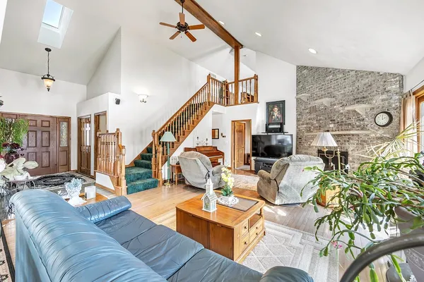 $849,900 | E6023 10th Road, Algoma, WI 54201