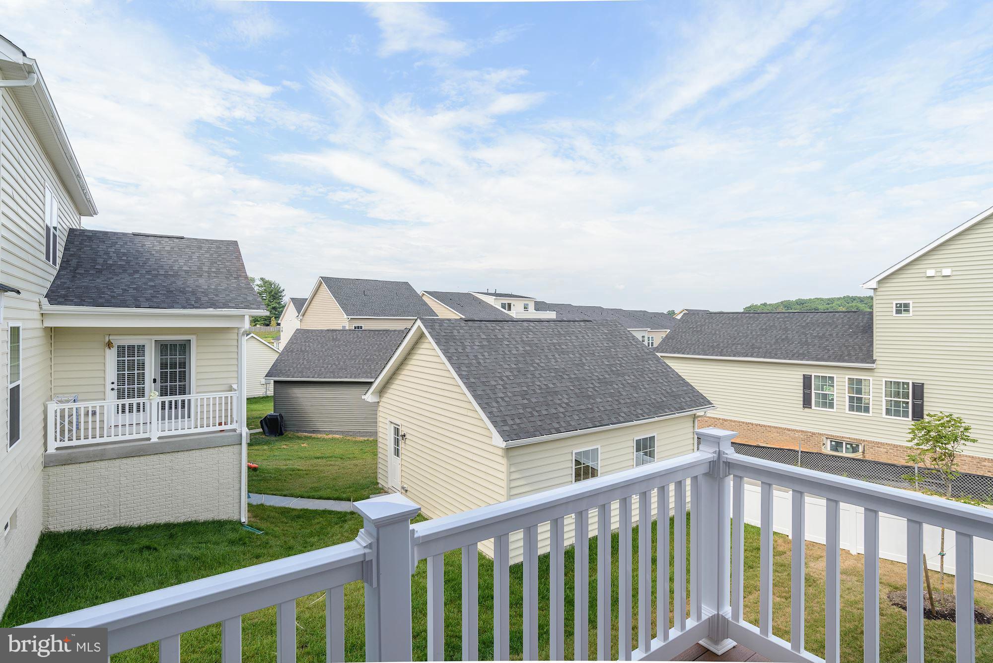 22446 Newcut Road Clarksburg, MD 20871 - Photo 26 of 30 Exterior (Rear)