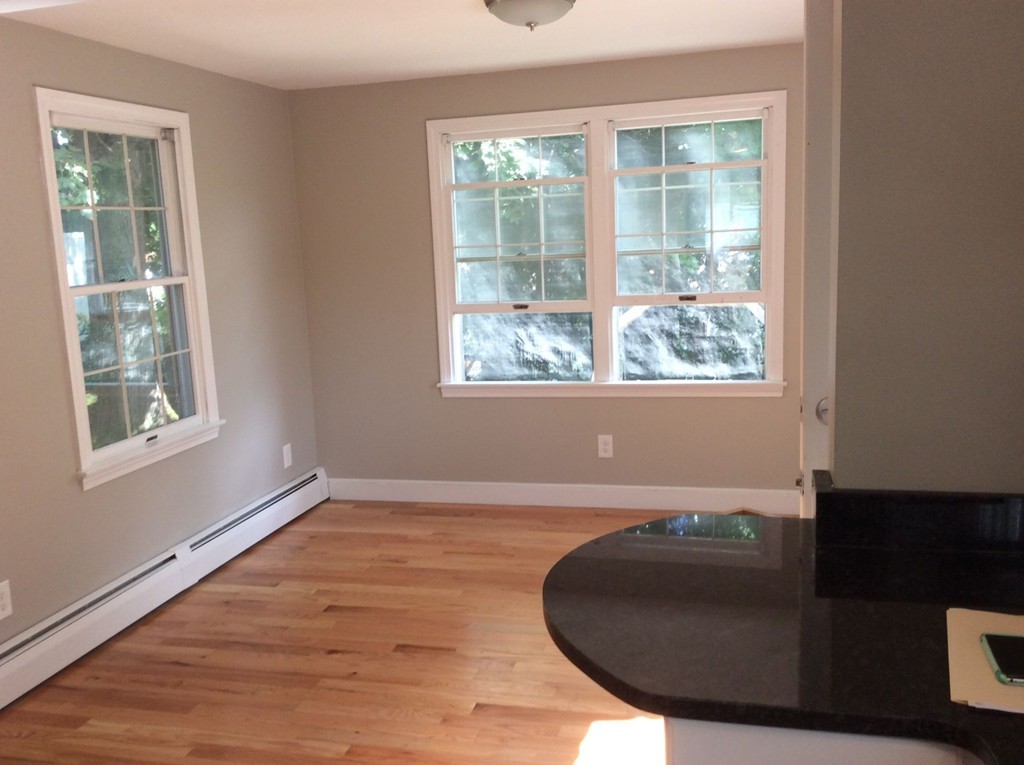 4 Chevy Chase Road Worcester, MA 01606 - Photo 6 of 13 Gallery Image 6