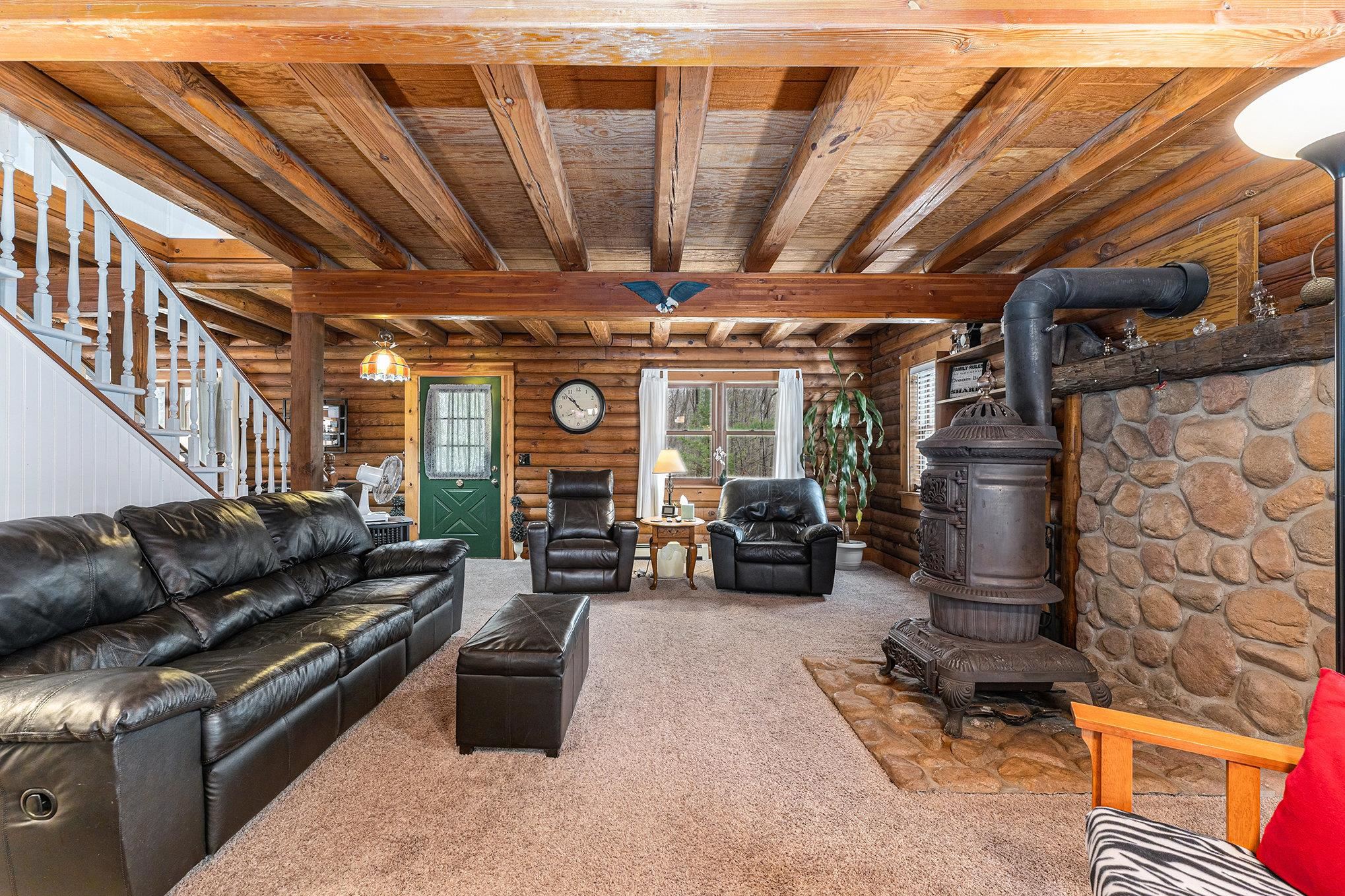 10780 South 29 Road Cadillac, MI 49601 - Photo 12 of 52 1933413-9a98e687-ad26-4242-b2ab-021e0b8426af.JPG