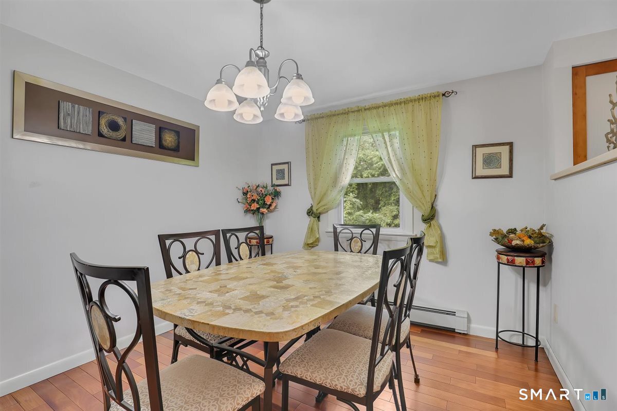 103 Grissom Road Manchester, CT 06042 - Photo 11 of 34 Gallery Image 11