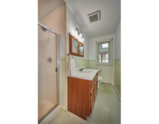 687 Bradley Road Springfield, MA 01109 - Photo 19 of 30