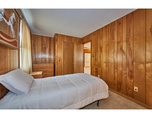 687 Bradley Road Springfield, MA 01109 - Photo 20 of 30
