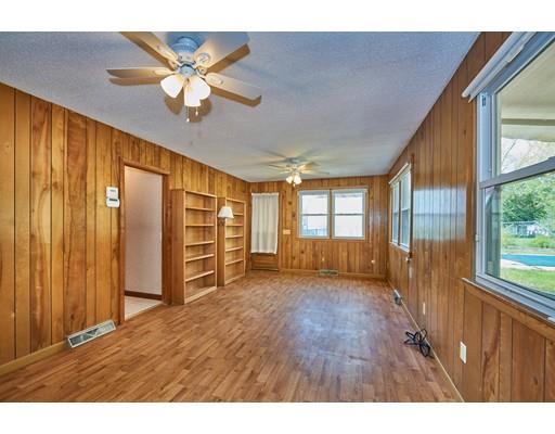 687 Bradley Road Springfield, MA 01109 - Photo 22 of 30