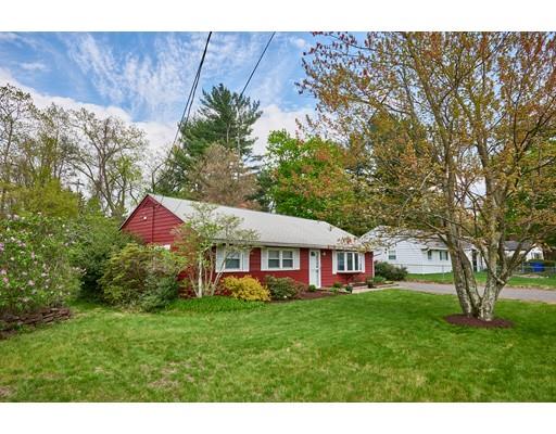 687 Bradley Road Springfield, MA 01109 - Photo 3 of 30