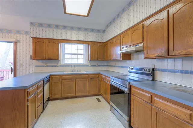 $269,000 | 10600 East 51 Street, Kansas City, MO 64133