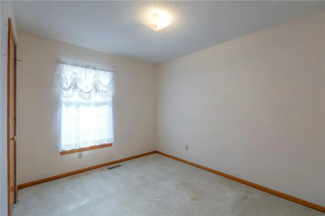 $269,000 | 10600 East 51 Street, Kansas City, MO 64133