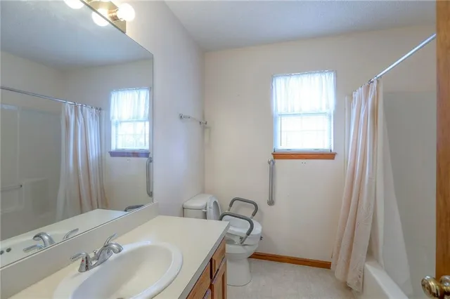 $269,000 | 10600 East 51 Street, Kansas City, MO 64133