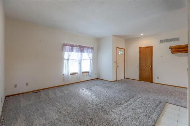 $269,000 | 10600 East 51 Street, Kansas City, MO 64133