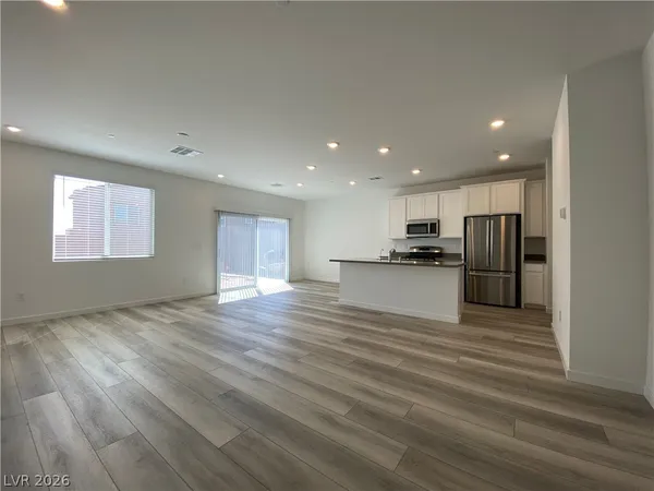 $2,446 | 9583 Noah Pointe Avenue, Las Vegas, NV 89143