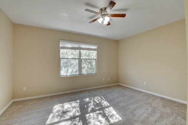 $2,300 | 116 Williams Court, Palm Springs, FL 33461