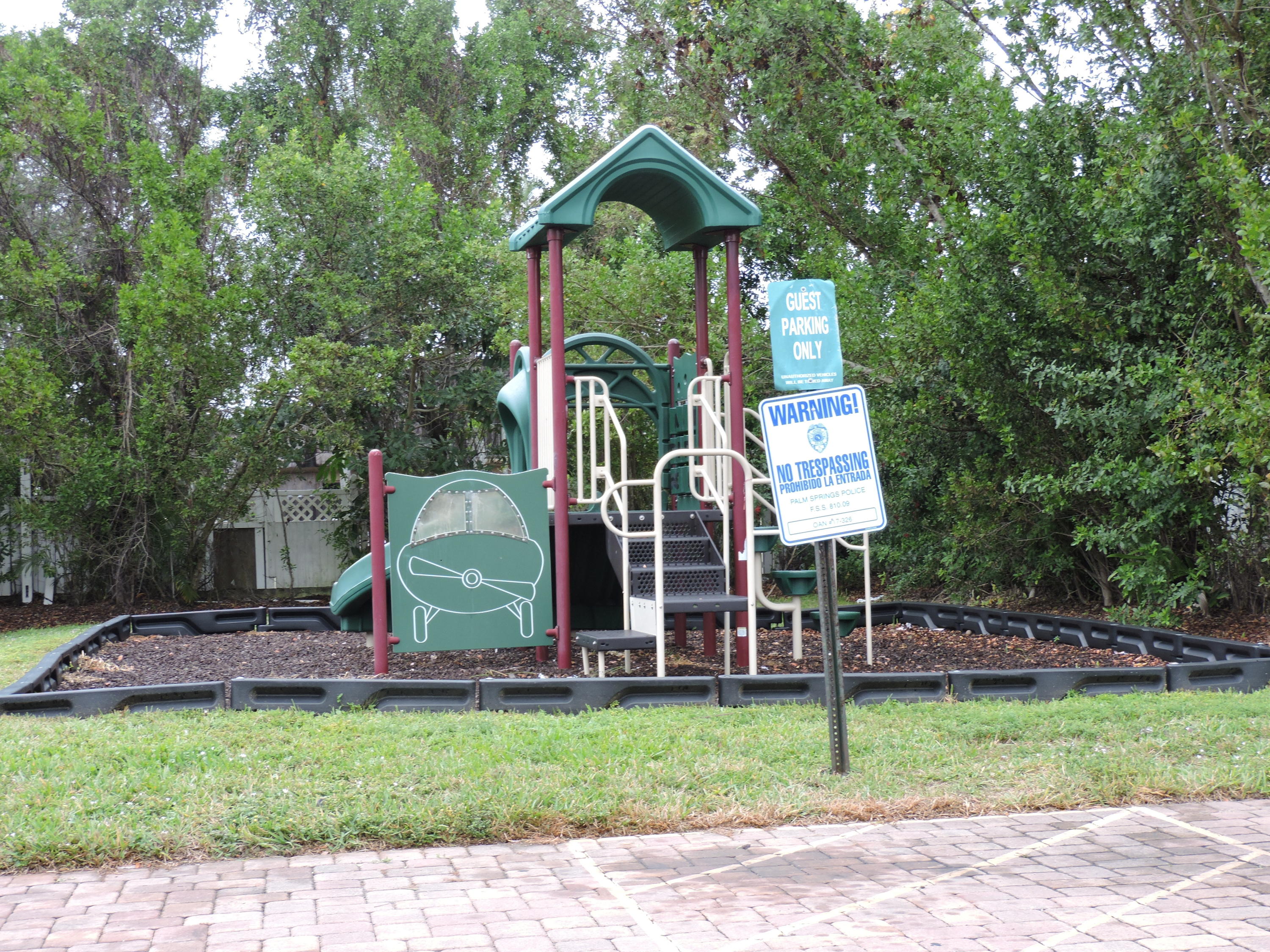 116 Williams Court Palm Springs, FL 33461 - Photo 17 of 17 a view of a park