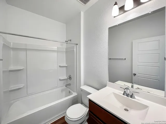 $2,300 | 14838 House Wren Fall Street, San Antonio, TX 78253