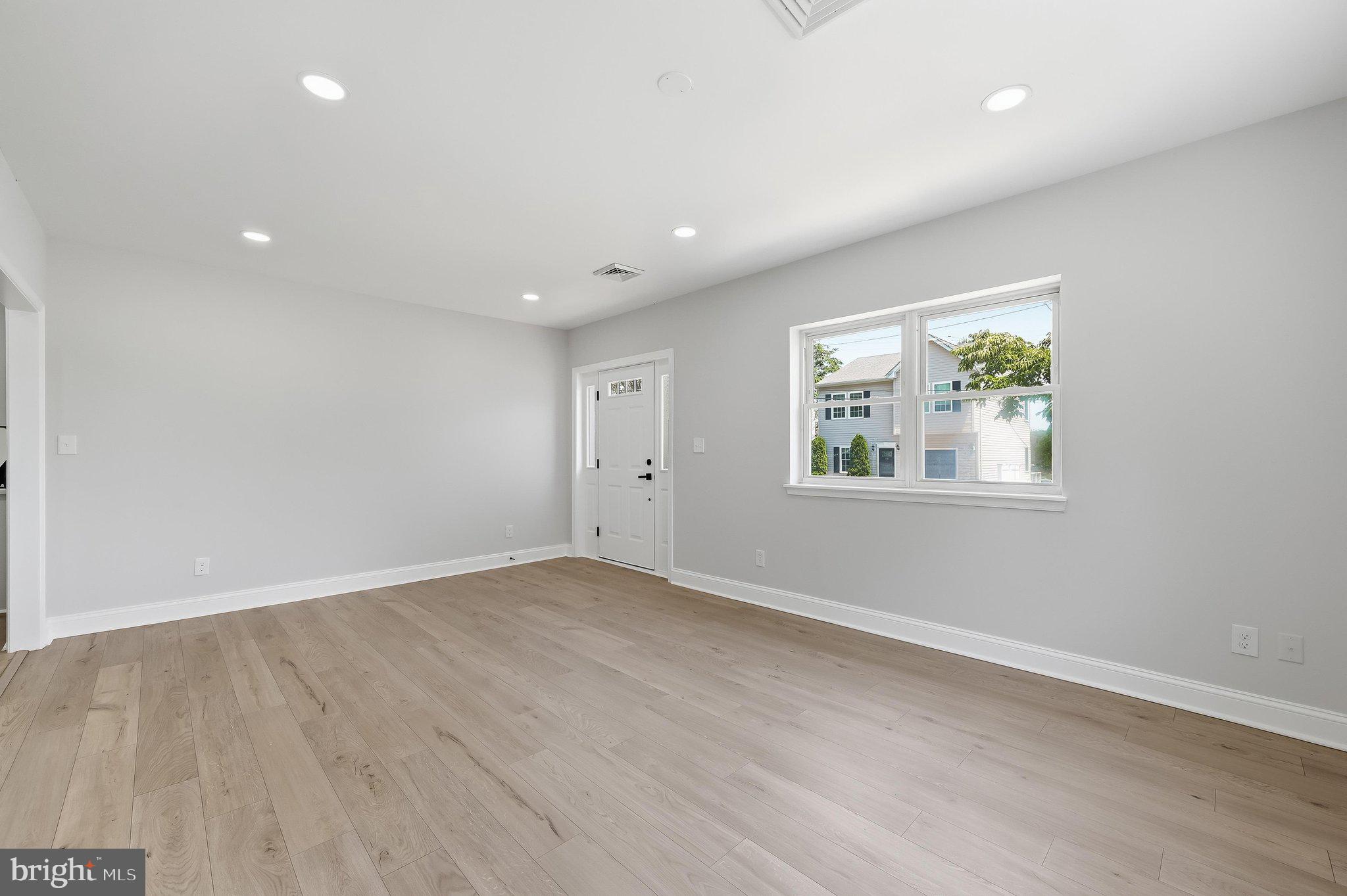 7701 Gunther Road Glen Burnie, MD 21060 - Photo 5 of 40 Living Room