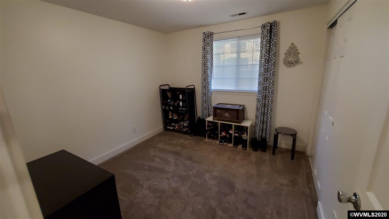 5358 Holly Loop Southeast Turner, OR 97392 - Photo 22 of 42