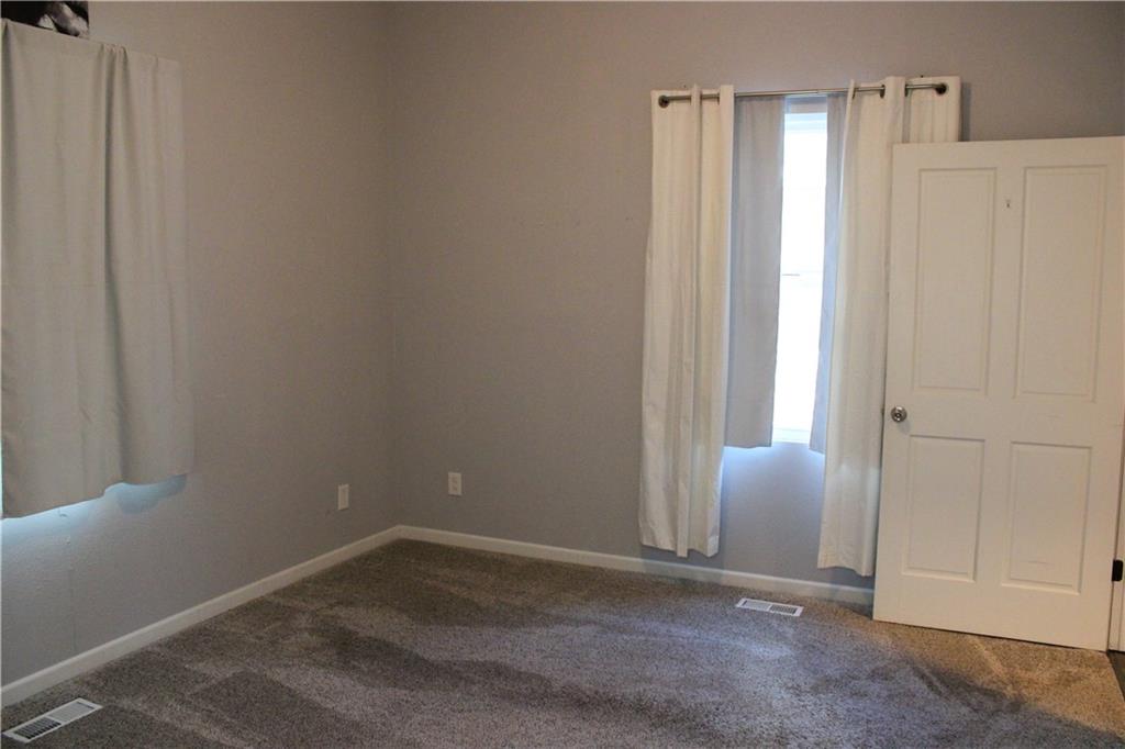 612 West Kansas Street Pittsburg, KS 66762 - Photo 13 of 31