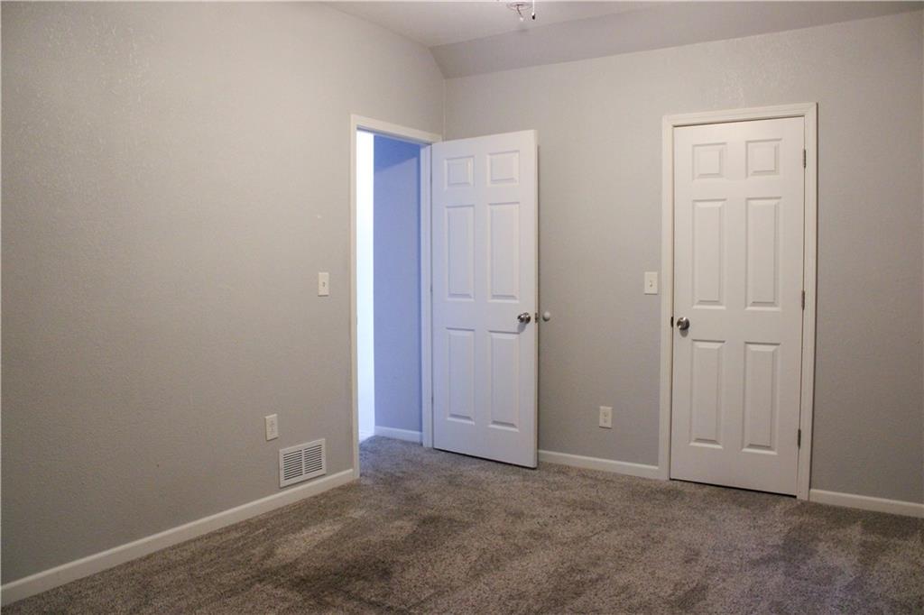 612 West Kansas Street Pittsburg, KS 66762 - Photo 15 of 31