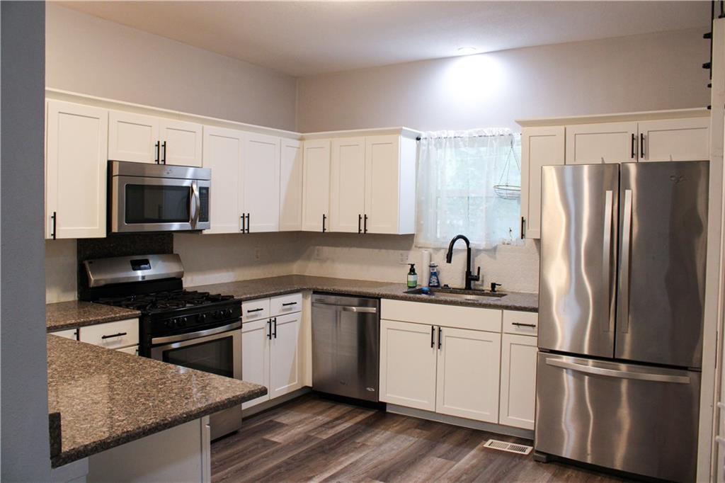 612 West Kansas Street Pittsburg, KS 66762 - Photo 9 of 31