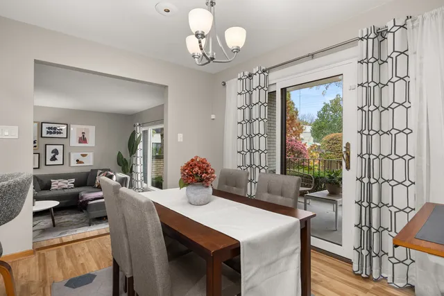 $259,000 | 1029 Washington Boulevard, Unit 102, Oak Park, IL 60302