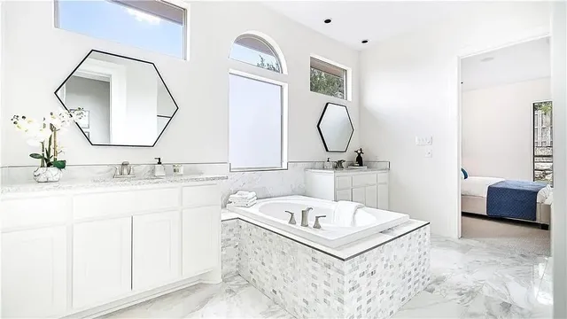 $5,250 | 15101 Barrie Drive, Lakeway, TX 78734