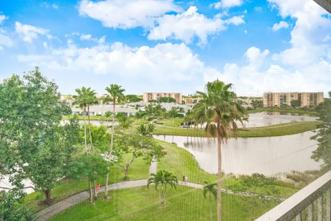 $144,900 | 14623 Bonaire Boulevard, Unit 608, Delray Beach, FL 33446