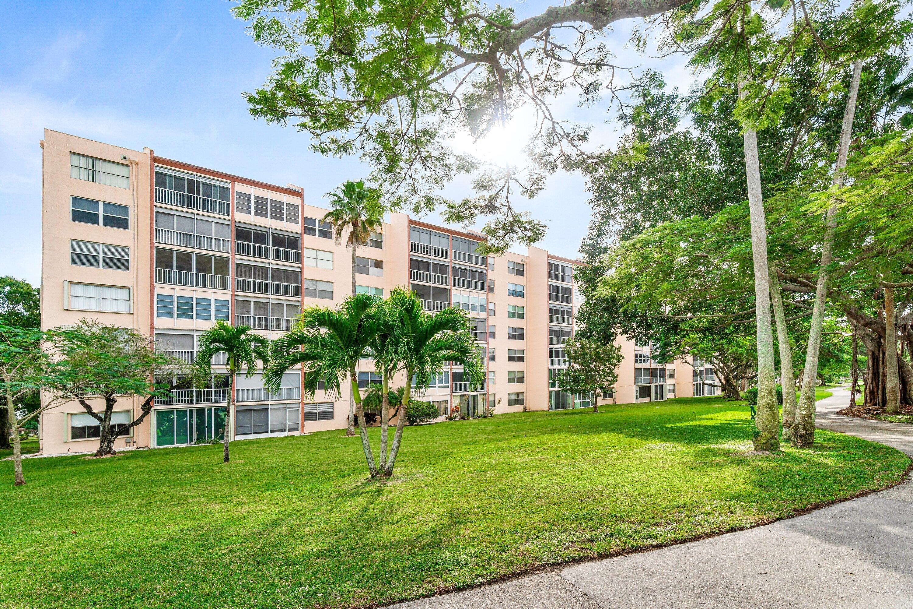 14623 Bonaire Boulevard, Unit 608 Delray Beach, FL 33446 - Photo 22 of 28 032-14623BonaireBoulevard-608-DelrayBeac