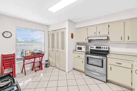 $144,900 | 14623 Bonaire Boulevard, Unit 608, Delray Beach, FL 33446