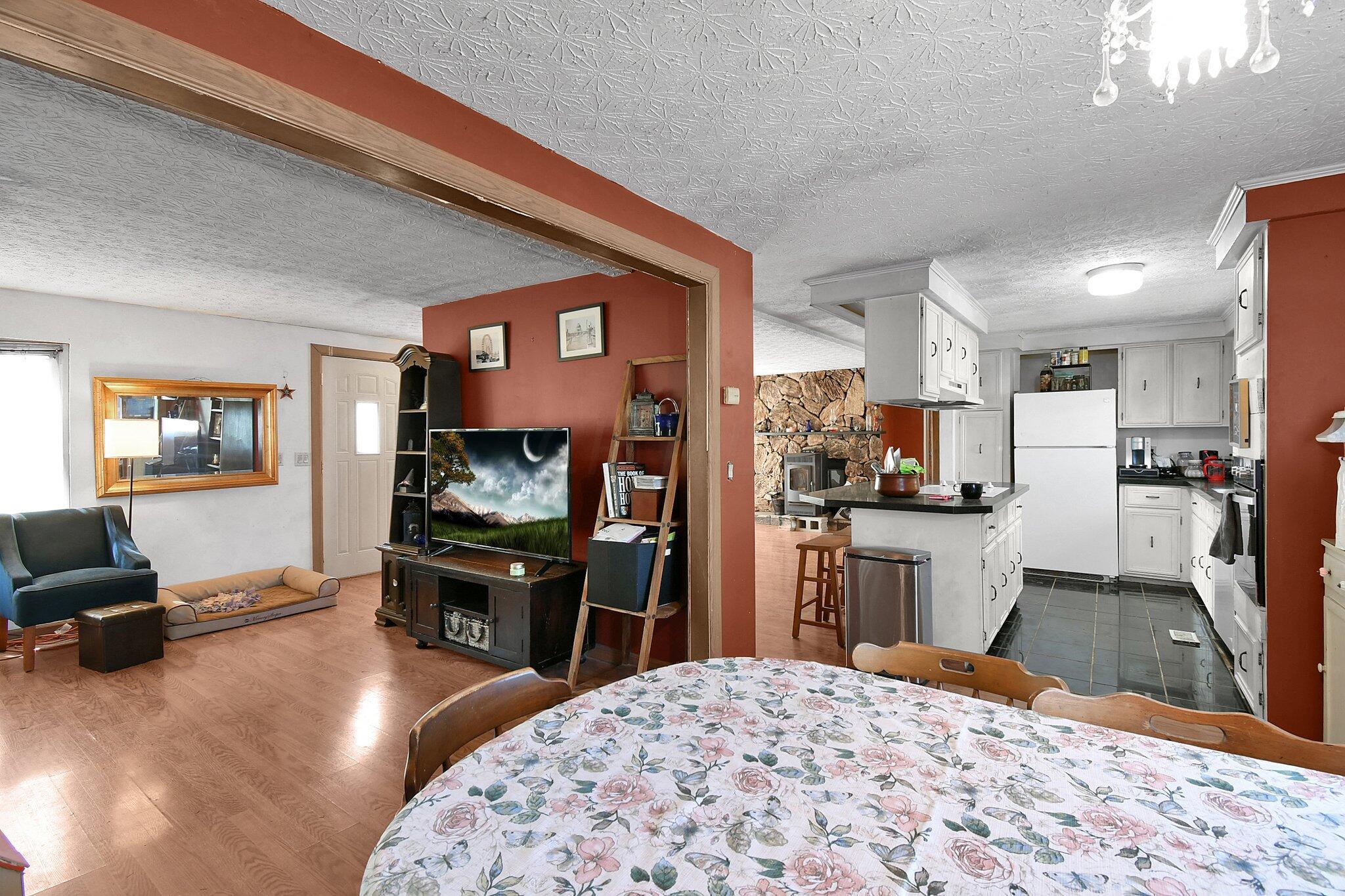 3171 South County Line Road Johnstown, OH 43031 - Photo 14 of 34 11-web-or-mls-3171-s-county-line-rd