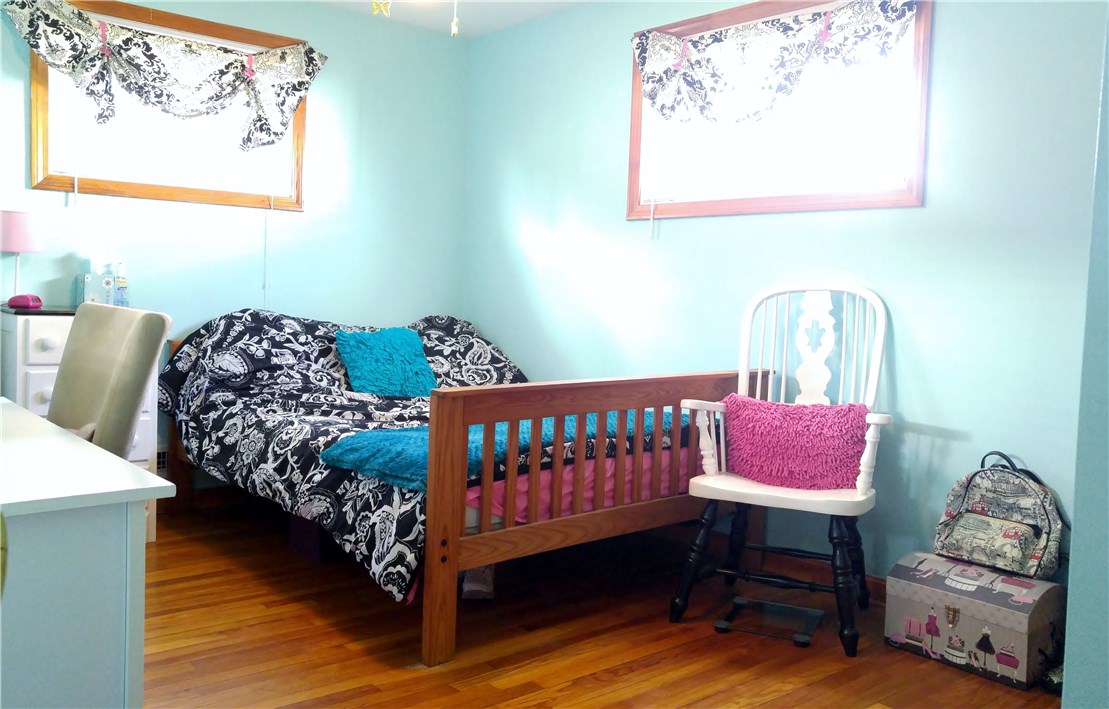 36 Roland Street Cumberland, RI 02864 - Photo 6 of 14 Gallery Image 6