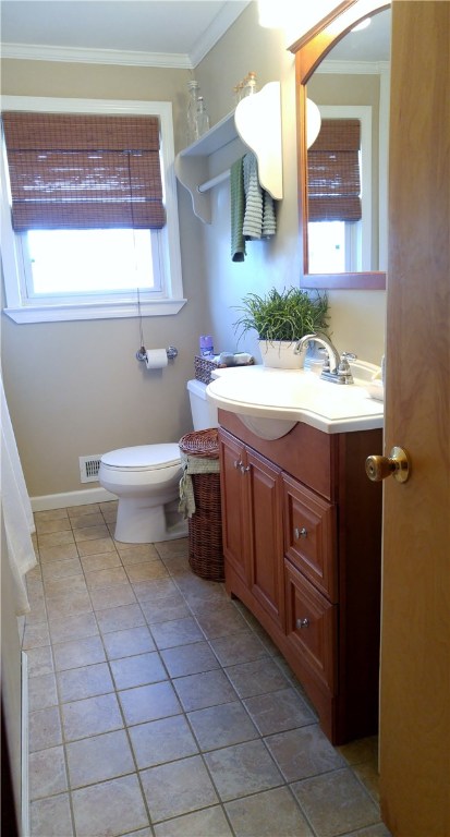 36 Roland Street Cumberland, RI 02864 - Photo 8 of 14 Gallery Image 8